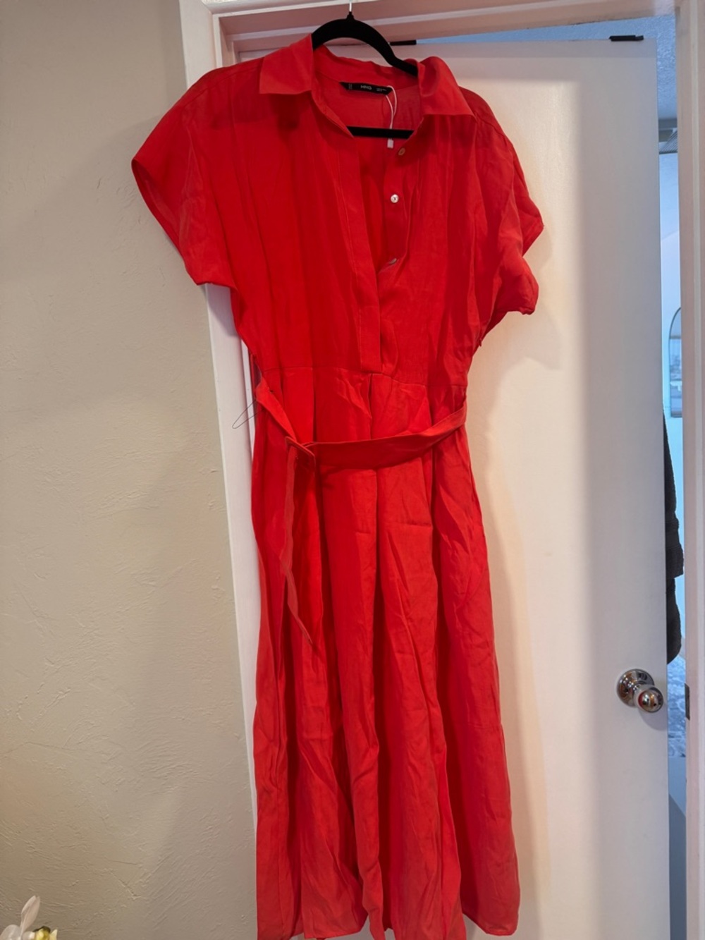 NWOT MANGO Button-Front Red Shirt Dress with Waist Tie - Picture 3 of 6